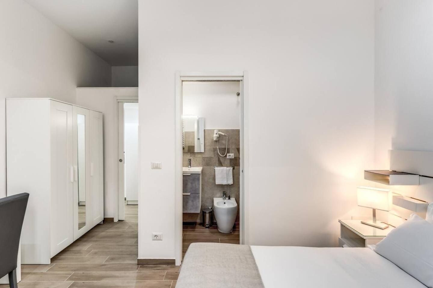 New Flat In Front Stpeter Square Apartamento